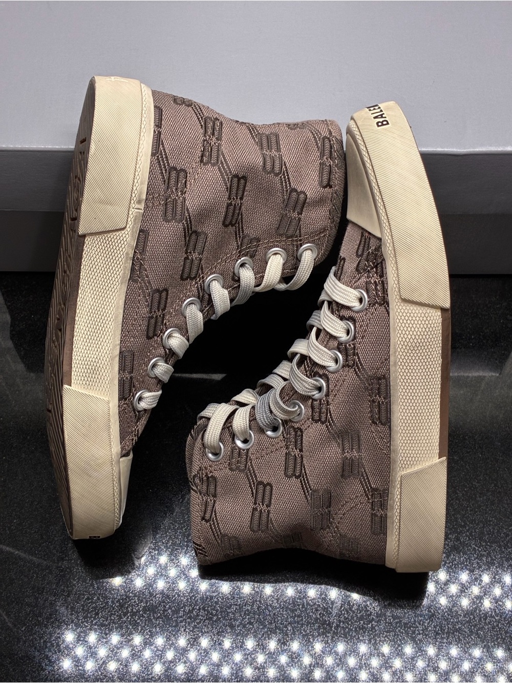 Balenciaga Paris High Top BB Monogram Sneakers Women US 4 IT 34 Brown NIB - Picture 4 of 13